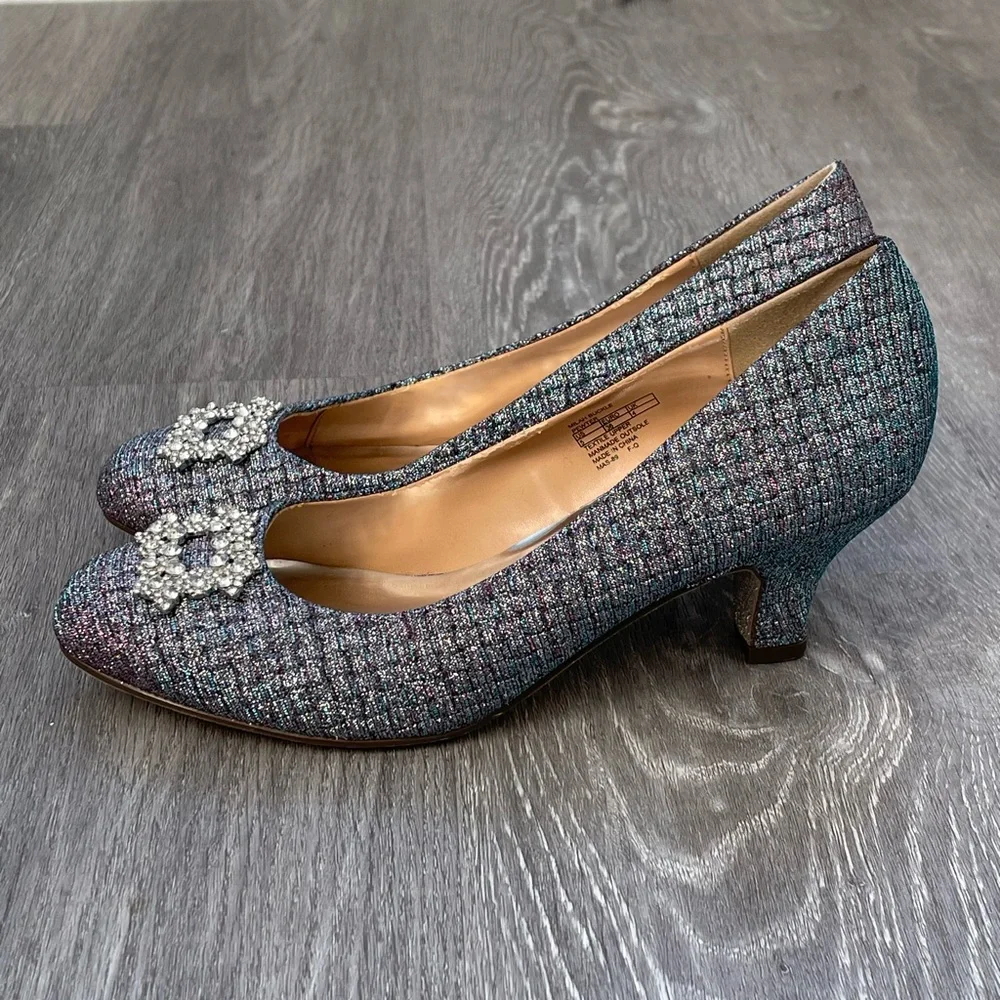 Badgley Mischka Milah Buckle Pewter Rhinestone Heels Size 5
